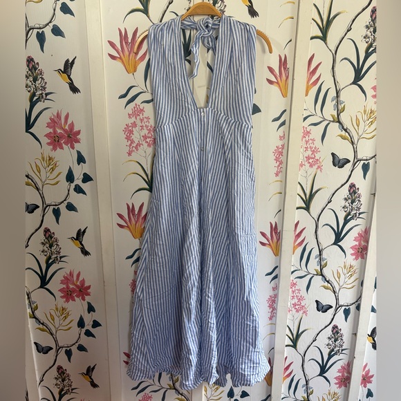 Oysho Dresses & Skirts - Elegant Striped Backless Dress
